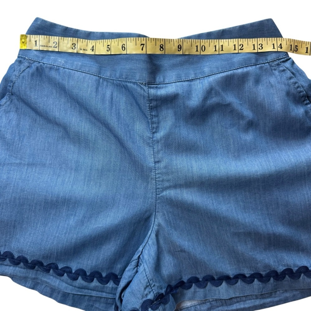 Crown & Ivy Blue Chambray Women's Top and Short Set Size Small - Picture 3 of 10